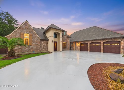 2406 Belle Ruelle St, New Iberia, LA, 70563-3096 | Card Image