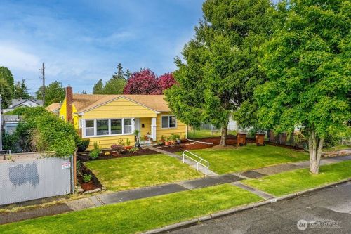 811 E 60th St, Tacoma, WA, 98404-2312 | Card Image
