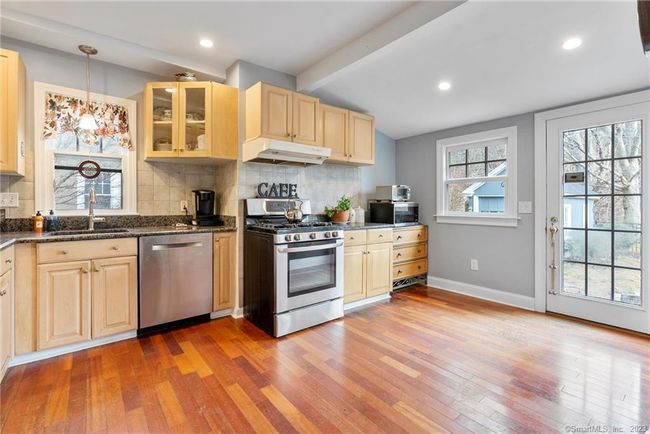 45 Woodland St, House other with 3 bedrooms, 2 bathrooms and null parking in Wethersfield CT | Image 20