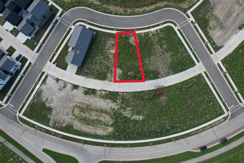 9451 S Cypress Place, Oak Creek, WI, 53154 | Card Image
