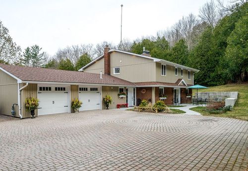 208 Ski Hill Rd, Bethany, ON, L0A1A0 | Card Image