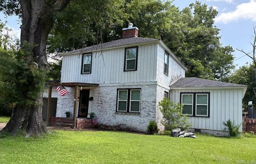 1104 N 3rd St, McGehee, AR, 71654-1616 | Card Image