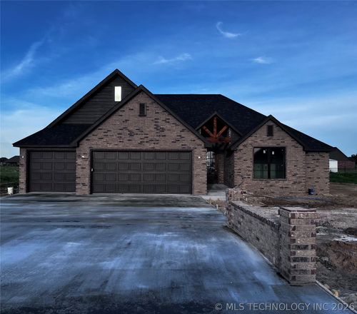 13645 N 58th Eastavenue, Collinsville, OK, 74021 | Card Image