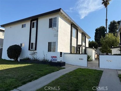 10024 Foster Rd, Bellflower, CA, 90706-2667 | Card Image