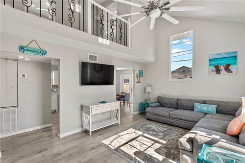 338 15th Ln Sw, Vero Beach, FL, 32962-6641 | Card Image