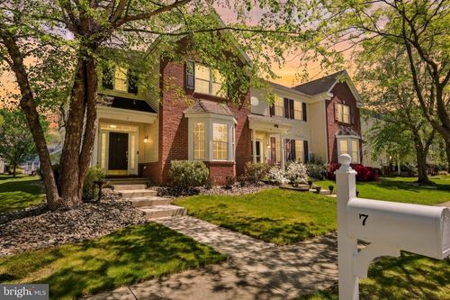 7 Horseshoe Pl, Chesterfield, NJ, 08515-9784 | Card Image