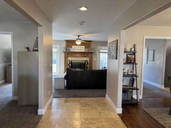 Entryway | Image 10