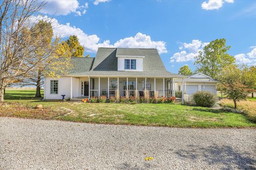 561 County Road 700 N, Sadorus, IL, 61872-9708 | Card Image