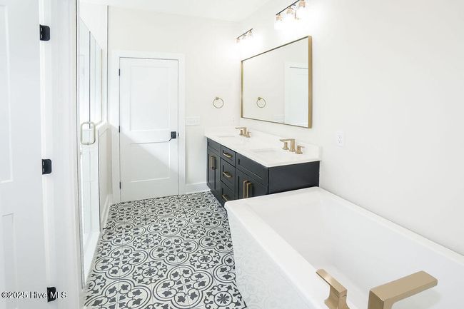 472 Yadkin Rd, House other with 4 bedrooms, 4 bathrooms and 2 parking in Southern Pines NC | Image 14