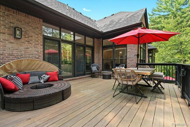 Maintenance free composite decking. | Image 45