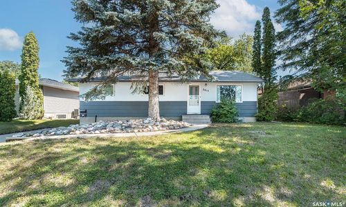 2815 Mcconnell Ave, Saskatoon, SK, S7J0W4 | Card Image