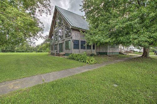 245 E Prairie St, Argenta, IL, 62501-6001 | Card Image