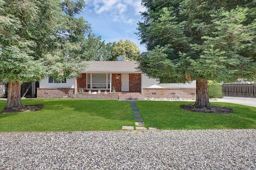 1133 Villa Vista Ave, Yuba City, CA, 95991-5769 | Card Image