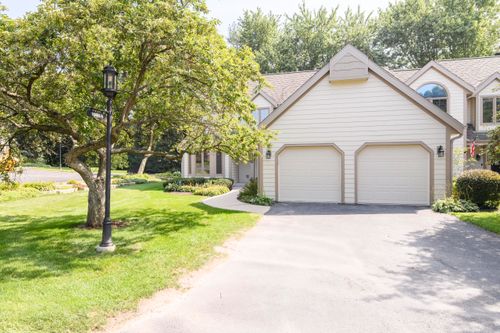 18465 Saint Andrew Ct, BROOKFIELD, WI, 53045-1982 | Card Image