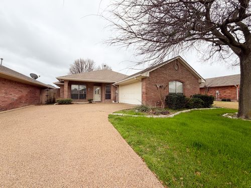 708 Nandina Way, Waxahachie, TX, 75165-4643 | Card Image