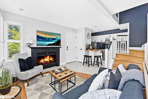 510-796468 19 Grey Road, The Blue Mountains, ON, L9Y0N6 | Card Image