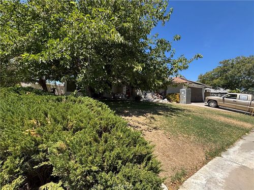38605 Carolside Ave, Palmdale, CA, 93550-3614 | Card Image