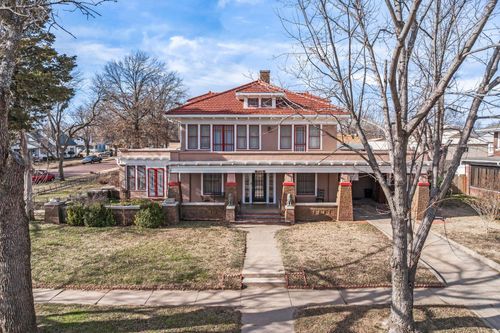 905 N 2nd St, Arkansas City, KS, 67005-1511 | Card Image