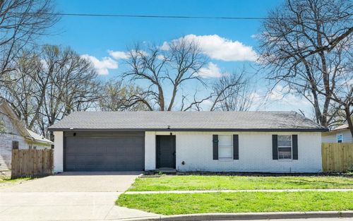 1505 W Collin St, Corsicana, TX, 75110-4238 | Card Image
