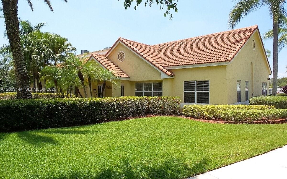 Residential in Sunrise 2