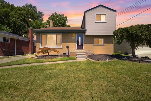 31040 Stephen Ave, Westland, MI, 48185-1637 | Card Image