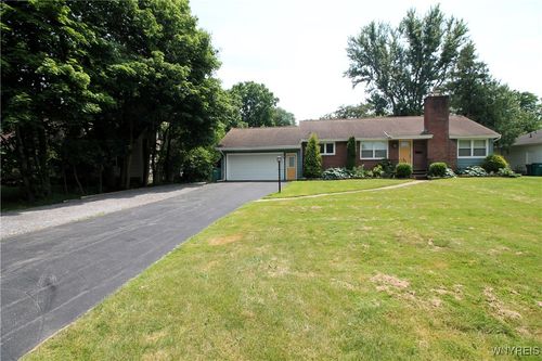 8709 Nottingham Ter, Buffalo, NY, 14221-7520 | Card Image