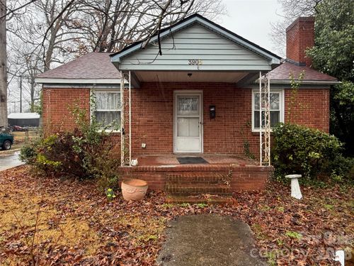 3905 Mcmillan St, Charlotte, NC, 28205-1750 | Card Image