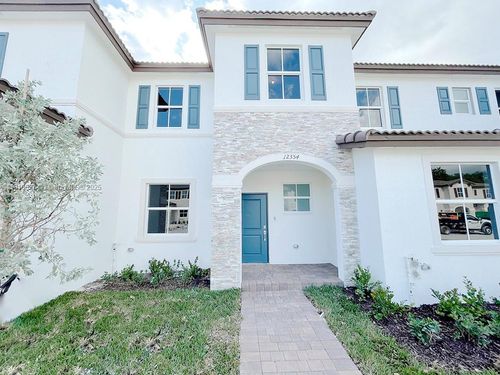 12354 Nw 23rd Ct, Miami, FL, 33167-1570 | Card Image