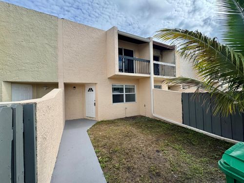 2-3662 Sw 59th Ave, Davie, FL, 33314-2614 | Card Image