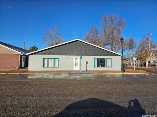 {{alt}} | Card Image