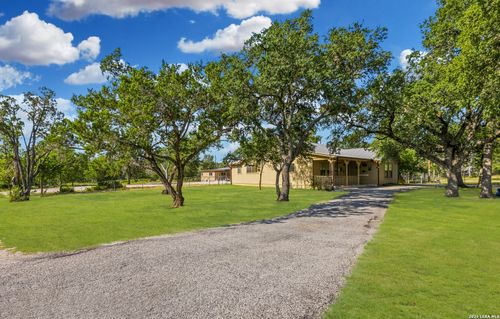 1129 Bandera Blvd, Bandera, TX, 78003-3401 | Card Image