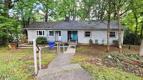 313 W Outer Dr, Oak Ridge, TN, 37830-3815 | Card Image