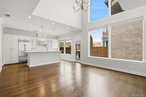 21 Rivers Edge Dr, Tarrytown, NY, 10591-7506 | Card Image