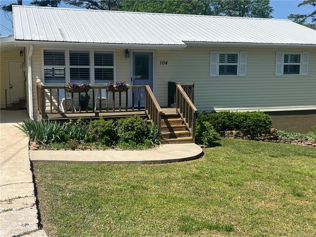 104 Oak St, House other with 3 bedrooms, 2 bathrooms and null parking in Jasper AR | Image 44