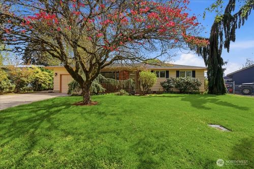 6901 Nw Canyon Crest Loop, Vancouver, WA, 98665-7434 | Card Image