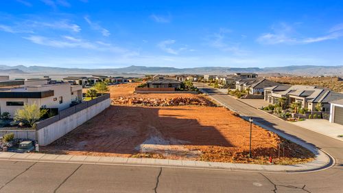 116 N Westgate Hills Dr, Washington, UT, 84780-1249 | Card Image