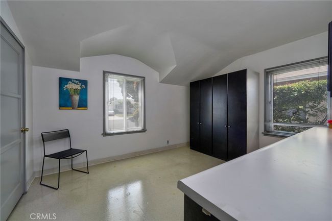 2120 N Rose St, House other with 3 bedrooms, 2 bathrooms and 2 parking in Burbank CA | Image 15