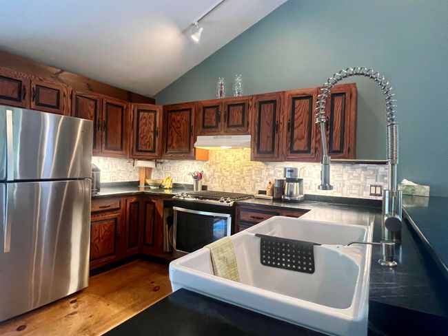 3483 Popple Dungeon Rd, House other with 2 bedrooms, 2 bathrooms and null parking in Chester VT | Image 8