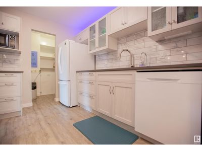 151 - 2703 79 St Nw, Townhouse with 2 bedrooms, 1 bathrooms and null parking in Edmonton AB | Image 2