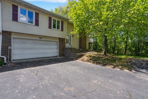9940 Cavell Ave S, Bloomington, MN, 55438-1920 | Card Image