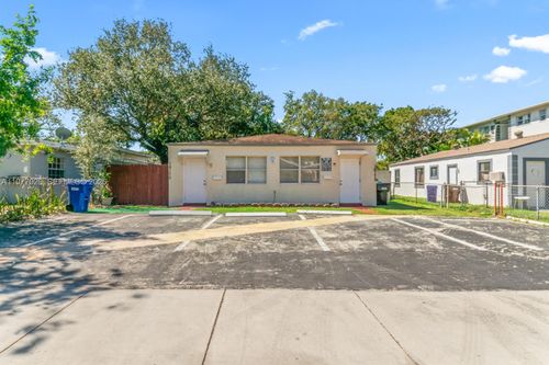 16170-16170 Ne 18th Pl, North Miami Beach, FL, 33162-4812 | Card Image