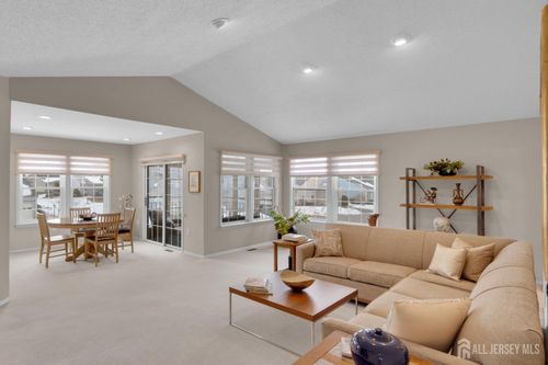 d-57 Yorkshire Dr, Monroe, NJ, 08831 | Card Image