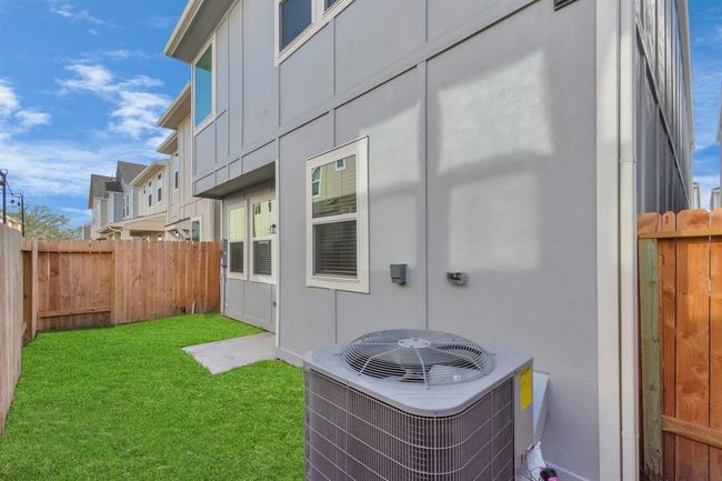 1526 Parkland Oak Dr, House other with 3 bedrooms, 3 bathrooms and 2 parking in Houston TX | Image 37