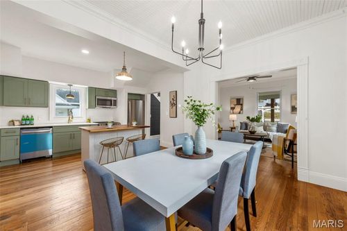 2934 S Highway 94, Defiance, MO, 63341-2806 | Card Image