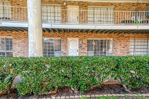 19-2101 Fountain View Dr, Houston, TX, 77057-3665 | Card Image
