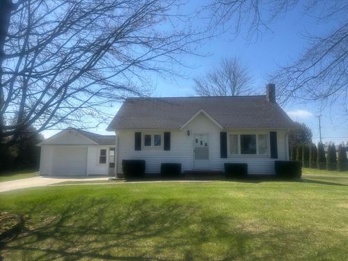 724 Lytle Ave, Harbor Beach, MI, 48441-1039 | Card Image
