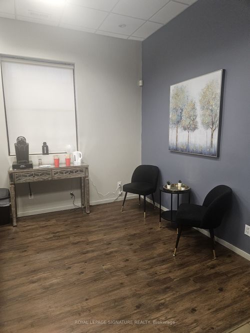 204 Pellatt Ave, North York, ON, M9N2P6 | Card Image