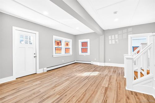 4 E Railroad Ave, West Haverstraw, NY, 10993-1201 | Card Image