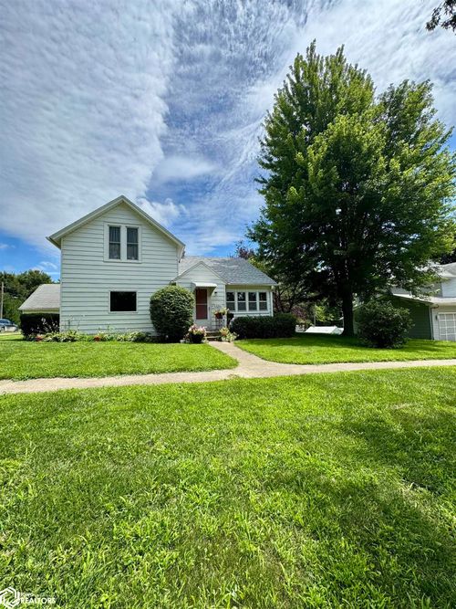 702 E Division St, Audubon, IA, 50025-1315 | Card Image