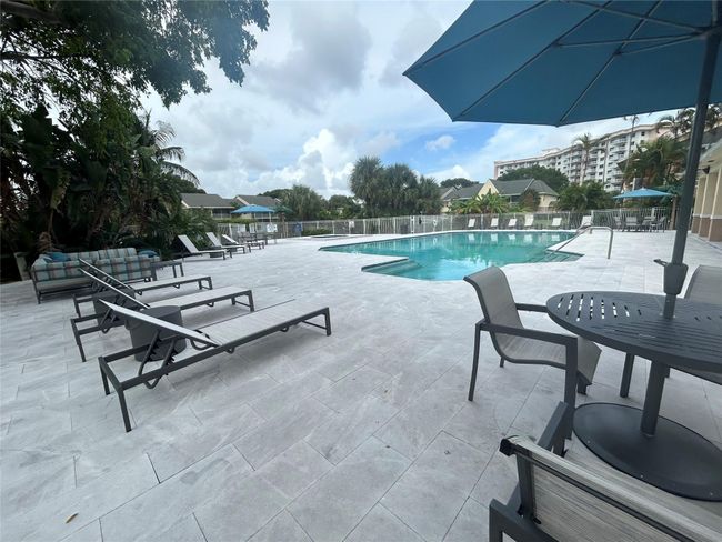 APT-201 - 2823 N Course Dr, Condo with 2 bedrooms, 2 bathrooms and null parking in Pompano Beach FL | Image 37